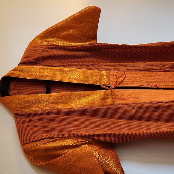 Handmade vintage orange and gold jacket/robe - Picture 4 of 12
